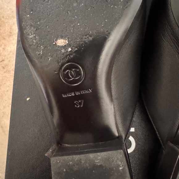 AUTHENTIC Chanel 2018 Interlocking CC Logo Mules Women's Size: 7 | IT 37 - Picture 12 of 16